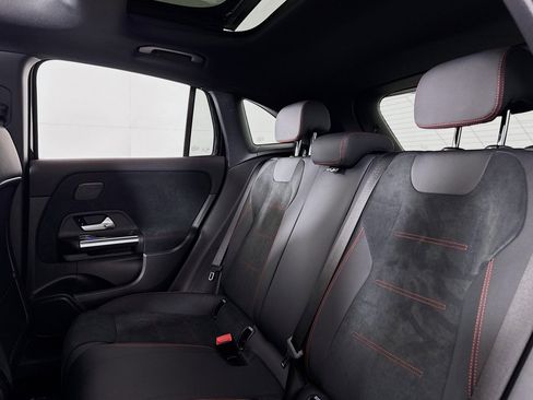 New 2026 Mercedes-Benz GLA 250 image 7