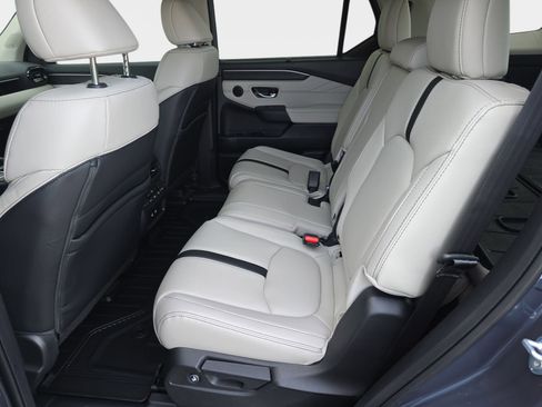 New 2026 Honda Pilot Touring image 15