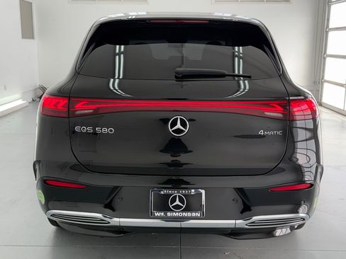 Used 2023 Mercedes-Benz EQS 580 4MATIC SUV image 8