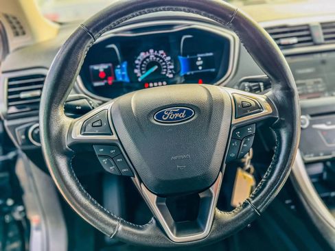 Used 2014 Ford Fusion SE FWD image 23