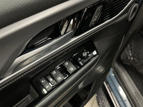 New 2026 Jeep Grand Wagoneer Limited AWD/4WD image 30