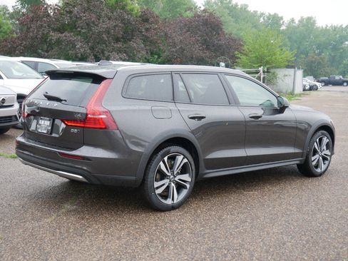 New 2025 Volvo V60 B5 Cross Country Plus w/ Climate Package image 3