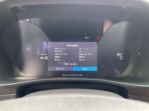 Certified 2023 Volvo C40 P8 Recharge Ultimate AWD/4WD image 15