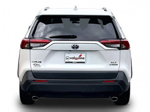 Certified 2023 Toyota RAV4 XLE Premium AWD/4WD image 5