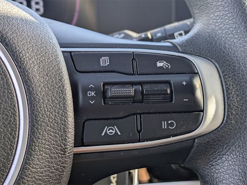 Used 2024 Kia Sportage LX image 24