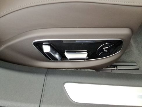 New 2025 Audi A8 L 3.0T image 26