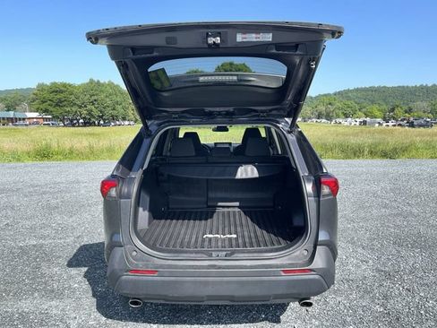 Used 2021 Toyota RAV4 XLE w/ Convenience Package AWD/4WD image 24
