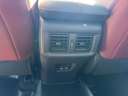 Used 2022 Toyota RAV4 XLE Premium image 25