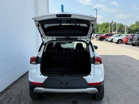 Certified 2025 Chevrolet TrailBlazer LT w/ LT Cold Weather Package FWD image 7