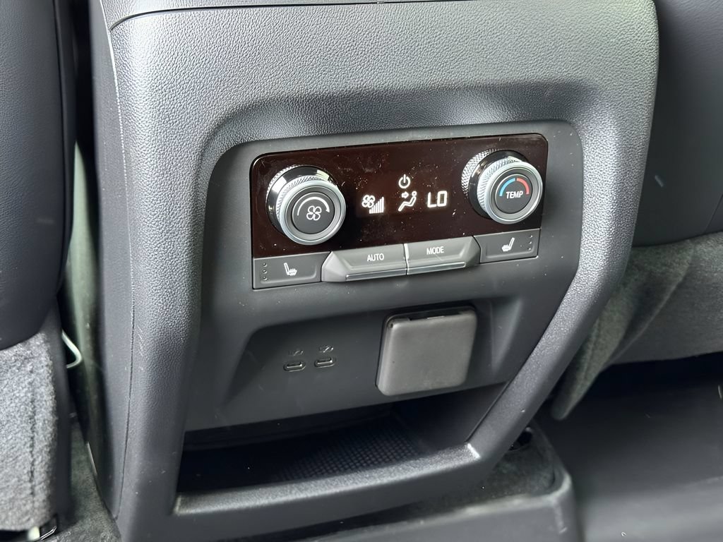 New 2026 Buick Enclave Avenir w/ Super Cruise Package FWD image 18