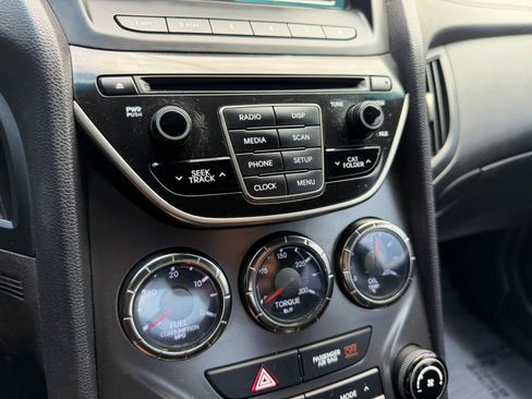 Used 2016 Hyundai Genesis 3.8 RWD image 30