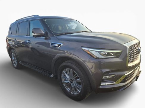 Used 2024 INFINITI QX80 Luxe image 2