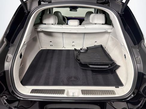 Certified 2023 Mercedes-Benz EQS 580 4MATIC SUV image 23
