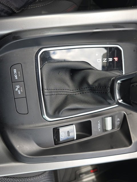 Used 2024 Dodge Hornet GT w/ GT Blacktop Package AWD/4WD image 17