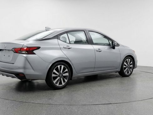 Used 2025 Nissan Versa SV FWD image 9