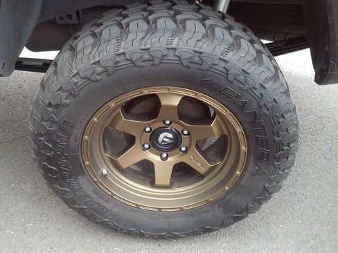 Used 2016 Toyota Tacoma TRD Sport w/ Towing Package AWD/4WD image 10
