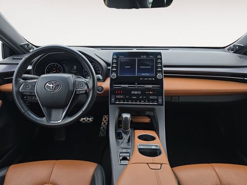 Used 2021 Toyota Avalon Touring w/ Advanced Safety Package image 9