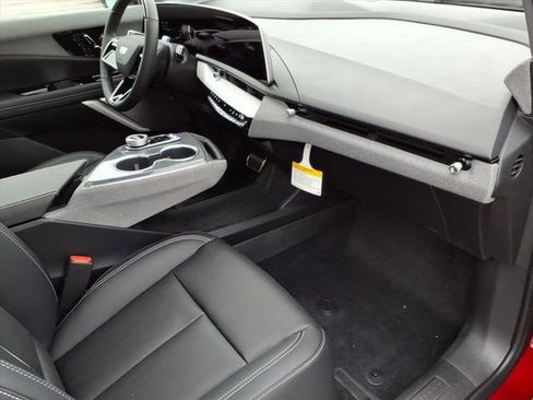 New 2026 Cadillac Optiq Sport 2 image 23