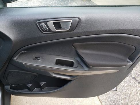 Used 2020 Ford EcoSport SE image 19