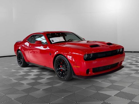 Used 2023 Dodge Challenger SRT Hellcat RWD image 7