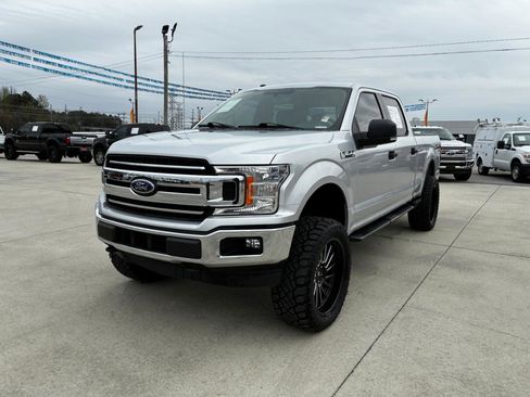 Used 2018 Ford F150 XLT w/ Equipment Group 301A Mid image 2