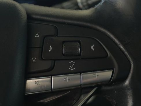 Certified 2022 Cadillac Escalade ESV Premium Luxury image 11