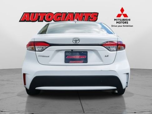 Used 2022 Toyota Corolla LE image 7
