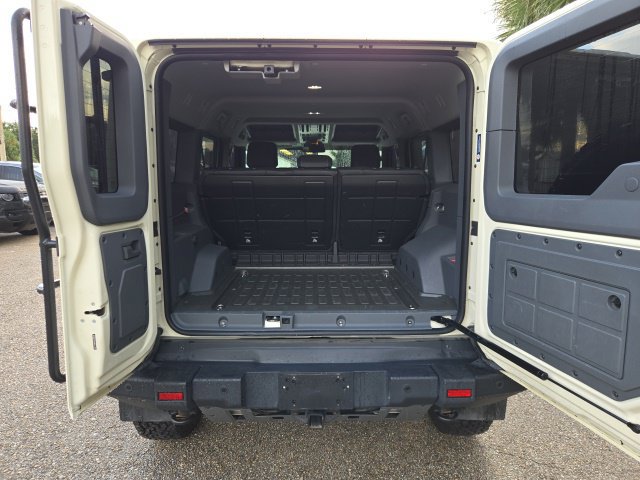 Used 2024 INEOS Grenadier Station Wagon AWD/4WD image 10