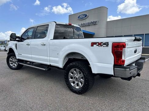 Used 2019 Ford F250 Lariat w/ Lariat Ultimate Package AWD/4WD image 5