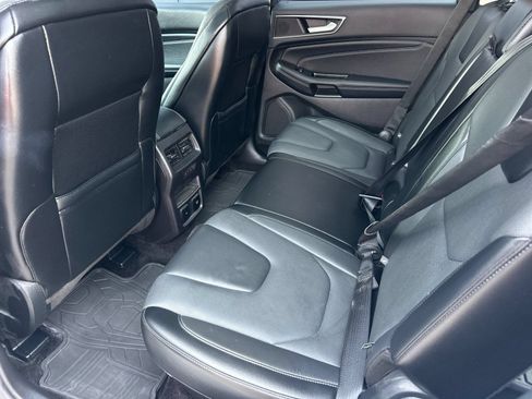 Used 2016 Ford Edge Titanium w/ Equipment Group 302A AWD/4WD image 11