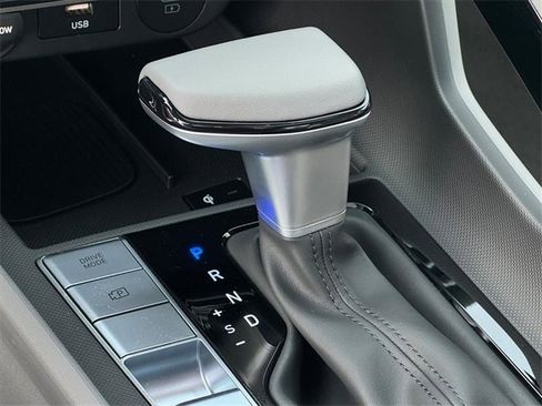 New 2026 Hyundai Elantra SEL Sport image 13