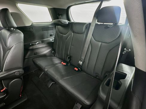 Used 2025 Hyundai Palisade SEL FWD image 30