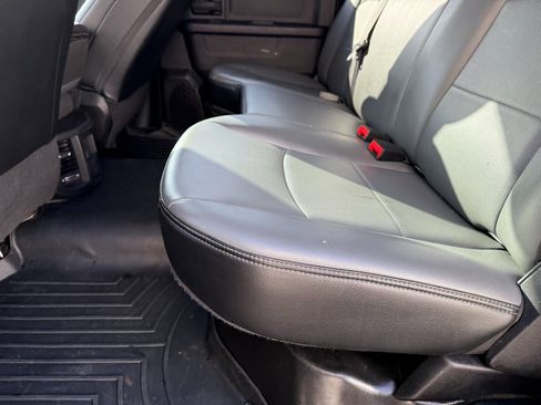 Used 2021 RAM 2500 Tradesman w/ Chrome Appearance Group image 26