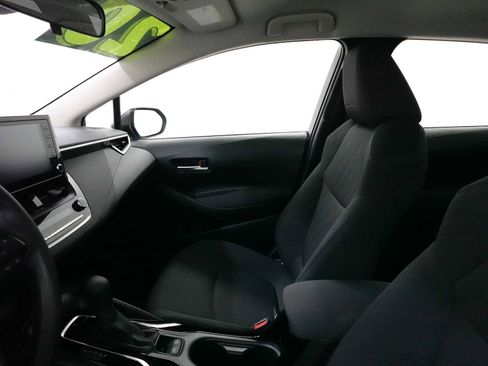 Used 2020 Toyota Corolla LE image 13