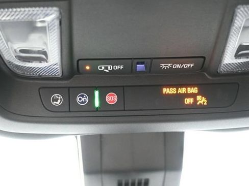 Used 2023 Chevrolet Equinox RS w/ RS Leather Package AWD/4WD image 32