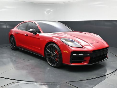Certified 2026 Porsche Panamera GTS AWD/4WD image 13