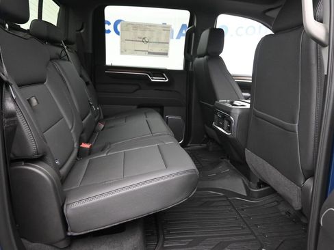 New 2026 GMC Sierra 2500 Denali w/ Technology Package AWD/4WD image 10