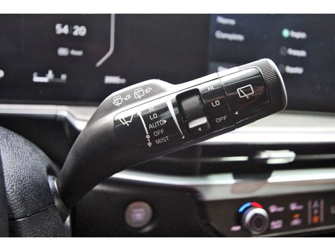 Certified 2026 Kia Sorento SX Prestige w/ Olive Brown Leather Package image 17