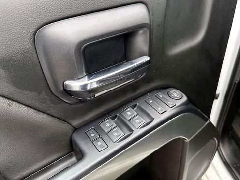 Used 2018 Chevrolet Silverado 1500 LT w/ All Star Edition image 16