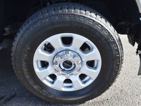 Used 2024 Ford F250 XLT AWD/4WD image 46