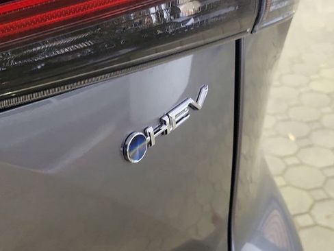 New 2026 Toyota Highlander Limited image 8