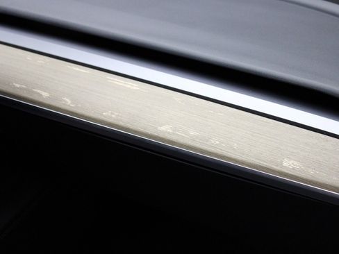 Used 2023 Tesla Model Y Long Range image 29