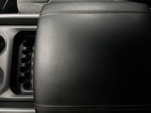 Used 2024 RAM 1500 Big Horn AWD/4WD image 19