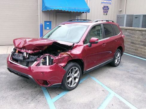 Used 2016 Subaru Forester 2.5i Touring w/ Eyesight & Navigation System AWD/4WD image 1