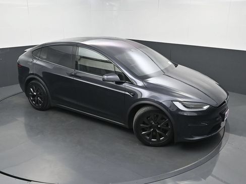 Used 2024 Tesla Model X AWD/4WD image 32