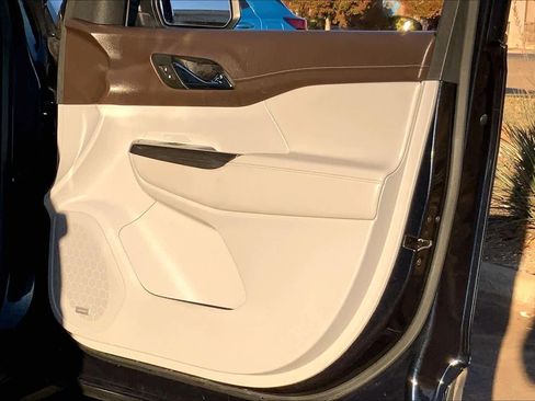 Certified 2021 GMC Acadia SLT image 22