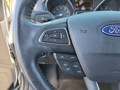 Used 2015 Ford Focus Titanium image 28