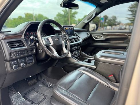 Used 2021 Chevrolet Tahoe Z71 w/ Z71 Signature Package AWD/4WD image 15