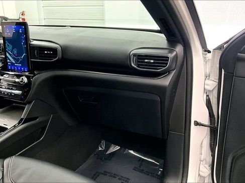 Used 2024 Ford Explorer ST w/ Technology Package image 19