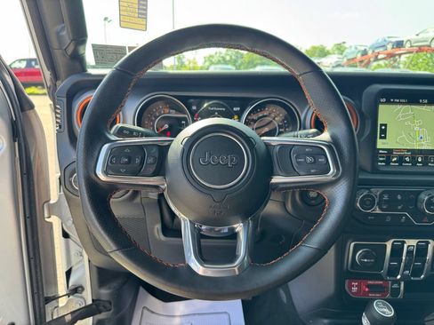 Used 2023 Jeep Gladiator Mojave w/ Cold Weather Group AWD/4WD image 15